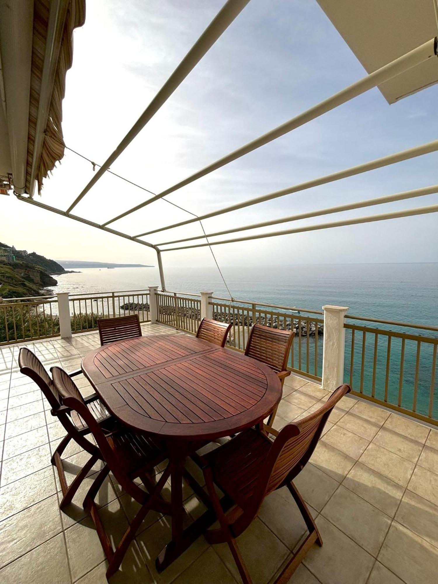 Terrazza Sul Mare Apartment ปิซโซ ภายนอก รูปภาพ